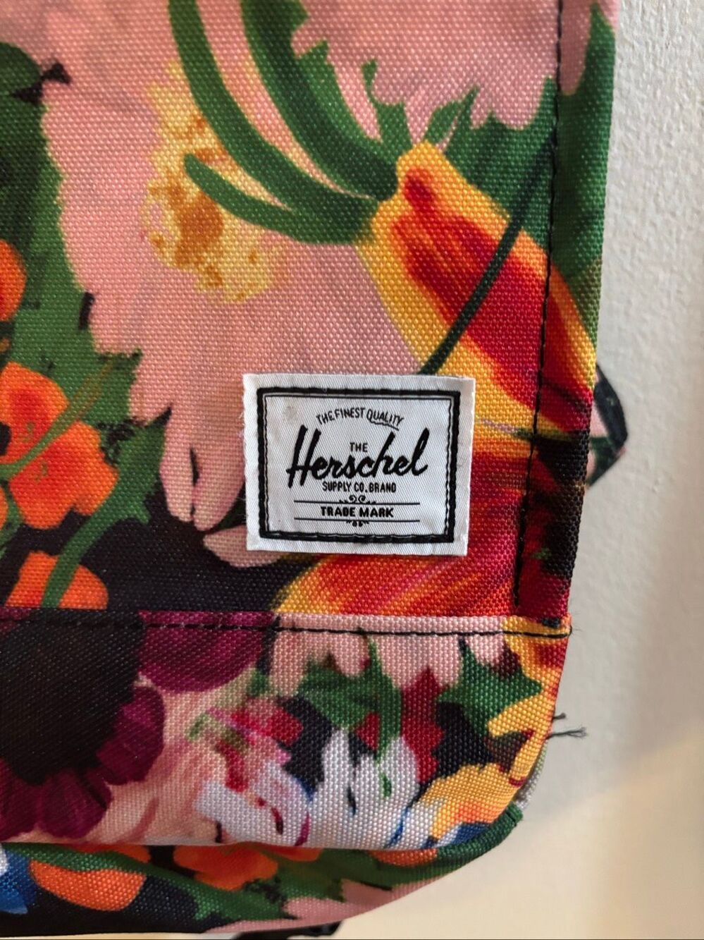Herschel Backpack - Picture 2 of 5